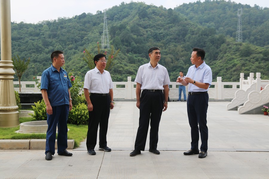 24-2018年8月，全省綠色礦山建設現(xiàn)場會在金徽股份召開，時任副省長李斌出席會議并做重要講話。.jpg