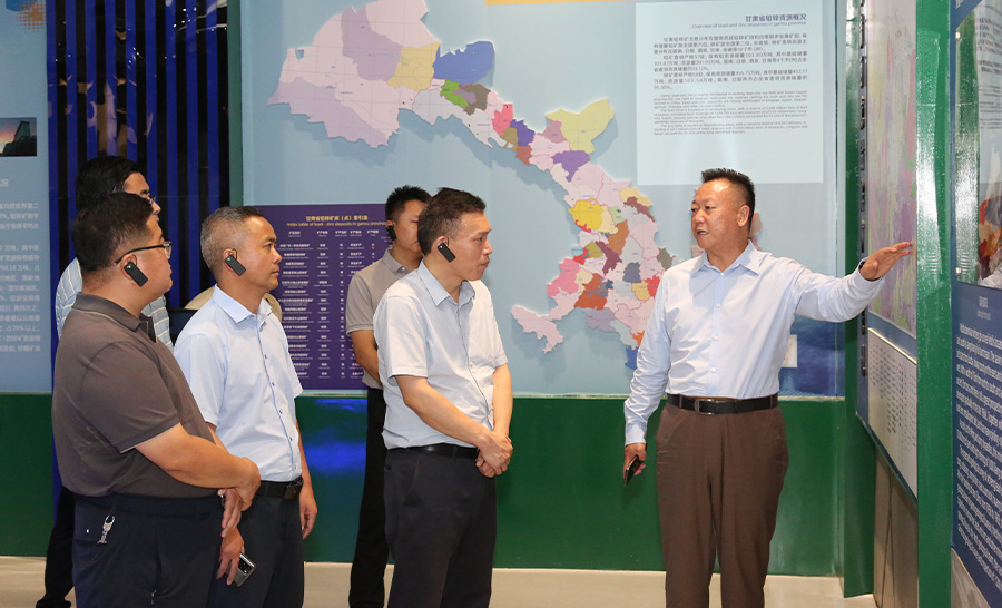 10.3-2022年08月，省科技廳副廳長牛振明蒞臨金徽股份指導工作。.jpg
